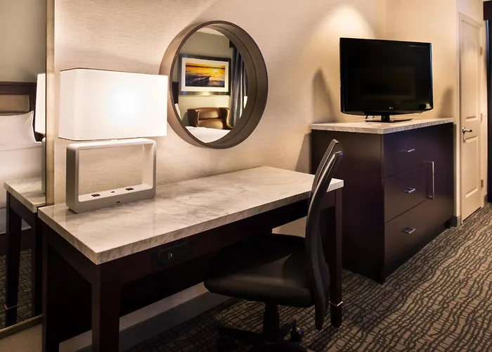Crowne Plaza Convention Center By Ihg Hotel Springfield