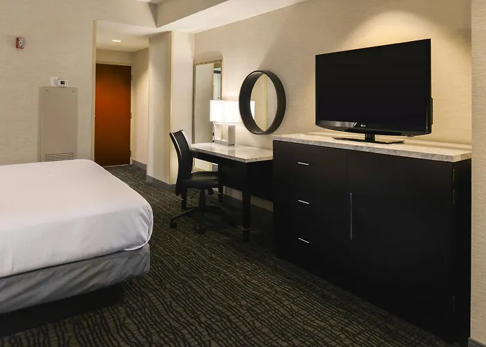 Crowne Plaza Convention Center By Ihg Hotel Springfield