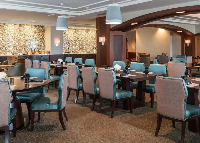 Crowne Plaza Convention Center By Ihg