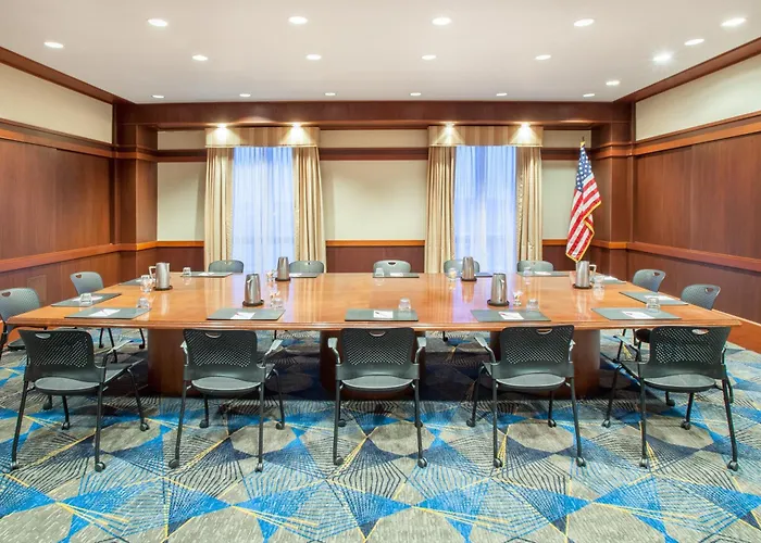 Crowne Plaza Convention Center By Ihg 4* Springfield