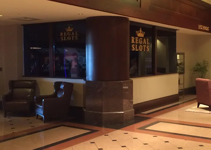 Hotel Crowne Plaza Convention Center By Ihg 4*