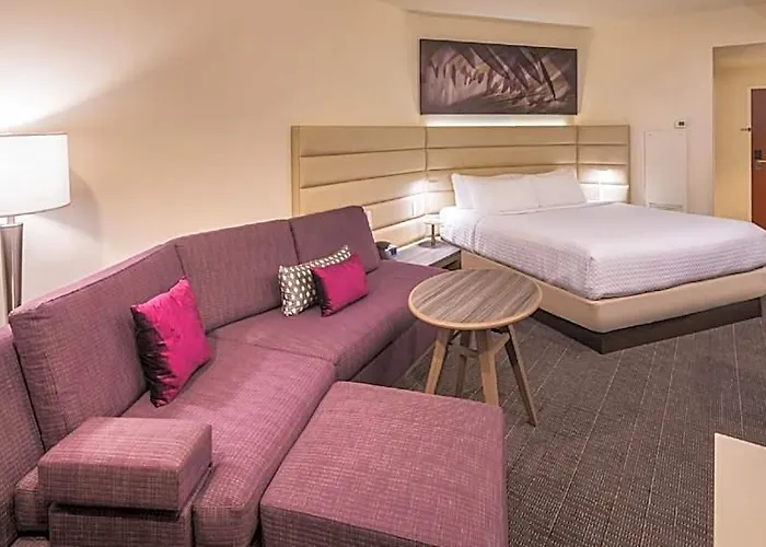 Crowne Plaza Convention Center By Ihg Hotel Springfield